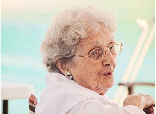 Obituary of Carolyne H Lohr