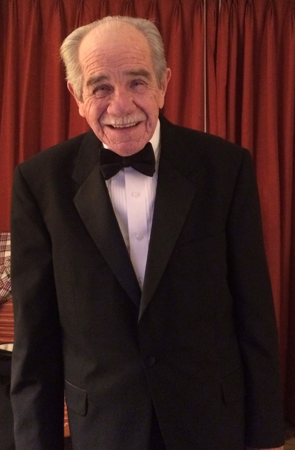 Obituary of Roy E. Short