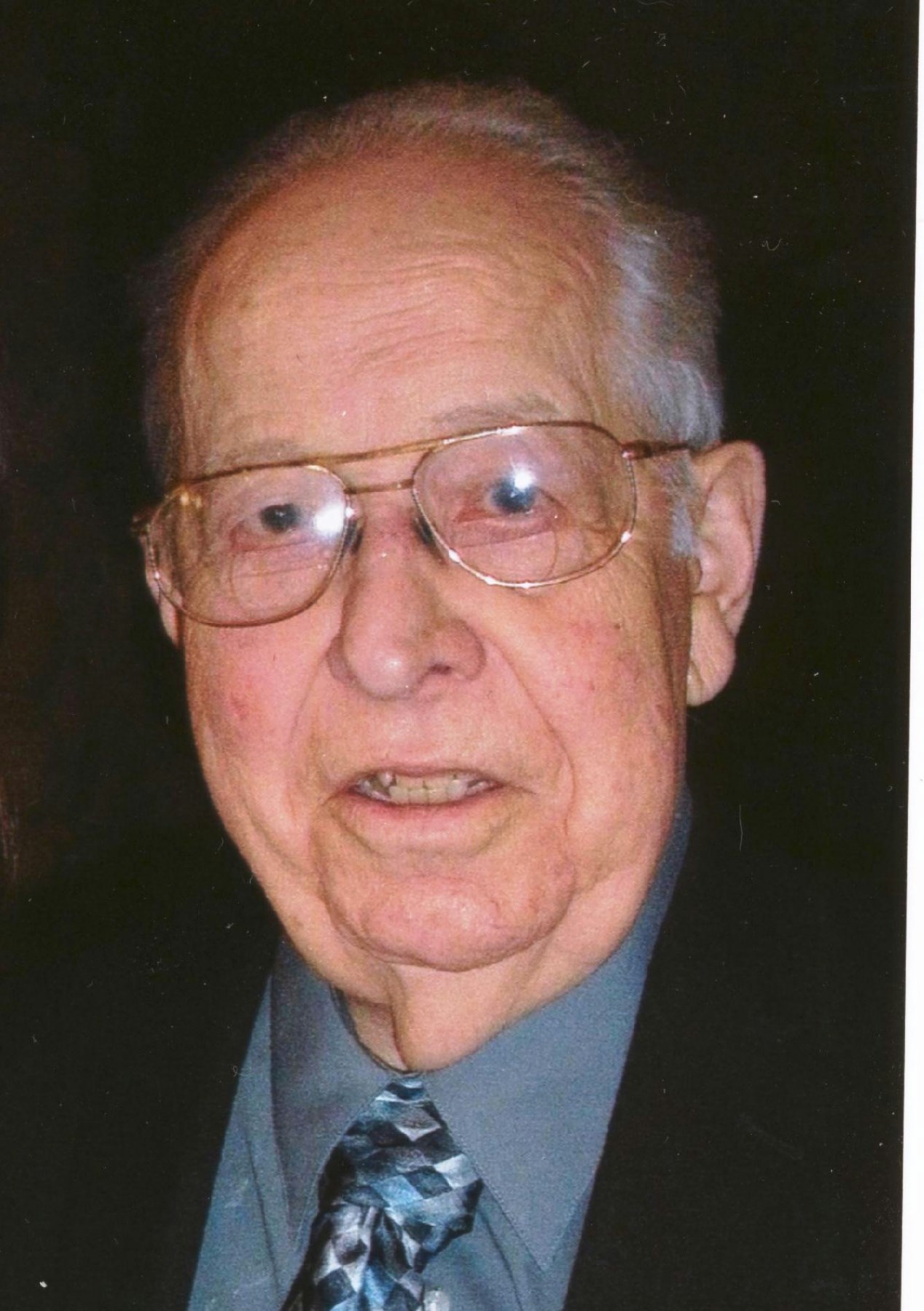 Obituary of Vernon A. Larson