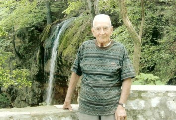 Obituary of Charles R Beamer