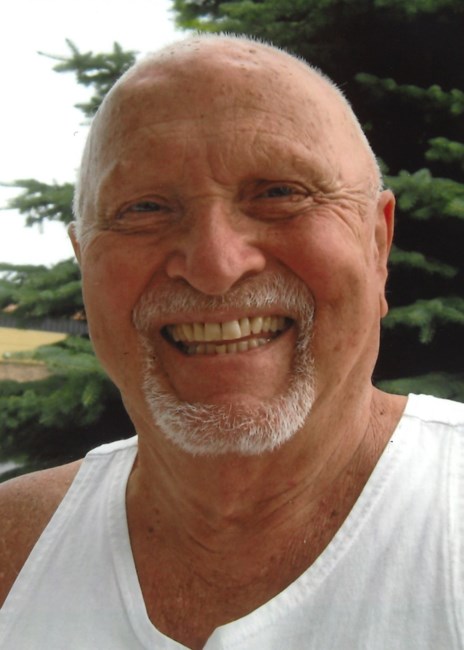 Obituary of Dale Henning Hanson