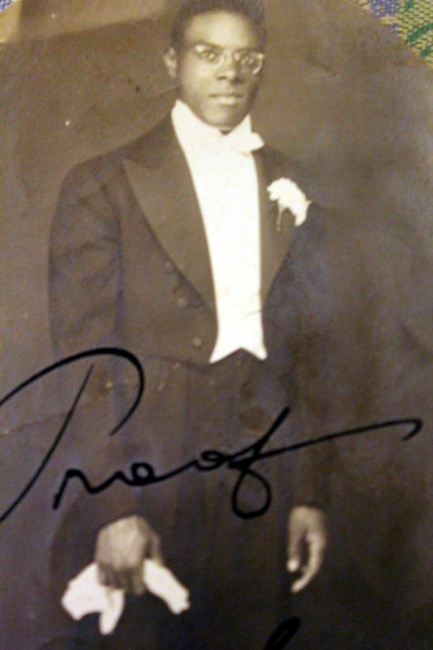 Obituary of Wilfred Joseph Wallace