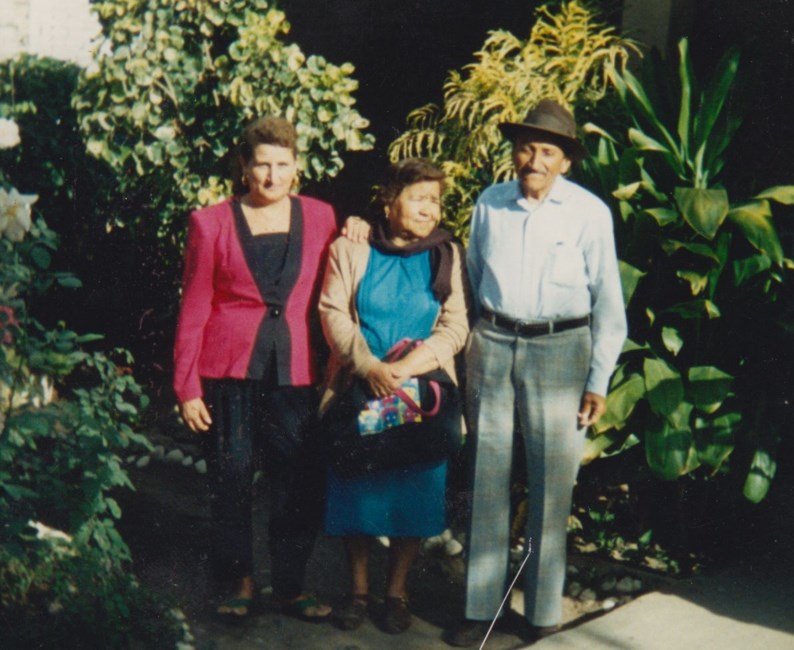 Obituary of Aurora Herrera De Cruz