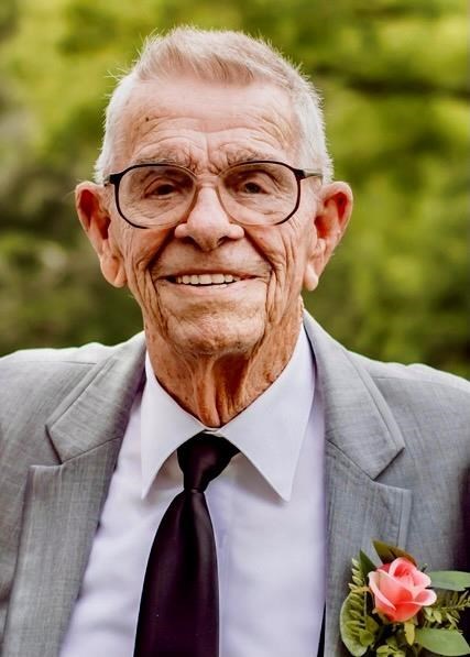 Obituary of David Lyon Gordon