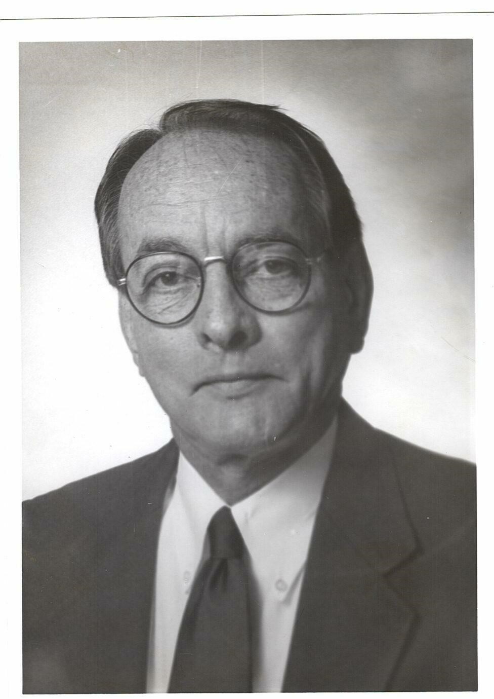 Obituary of Robert Gilmore Sullivan