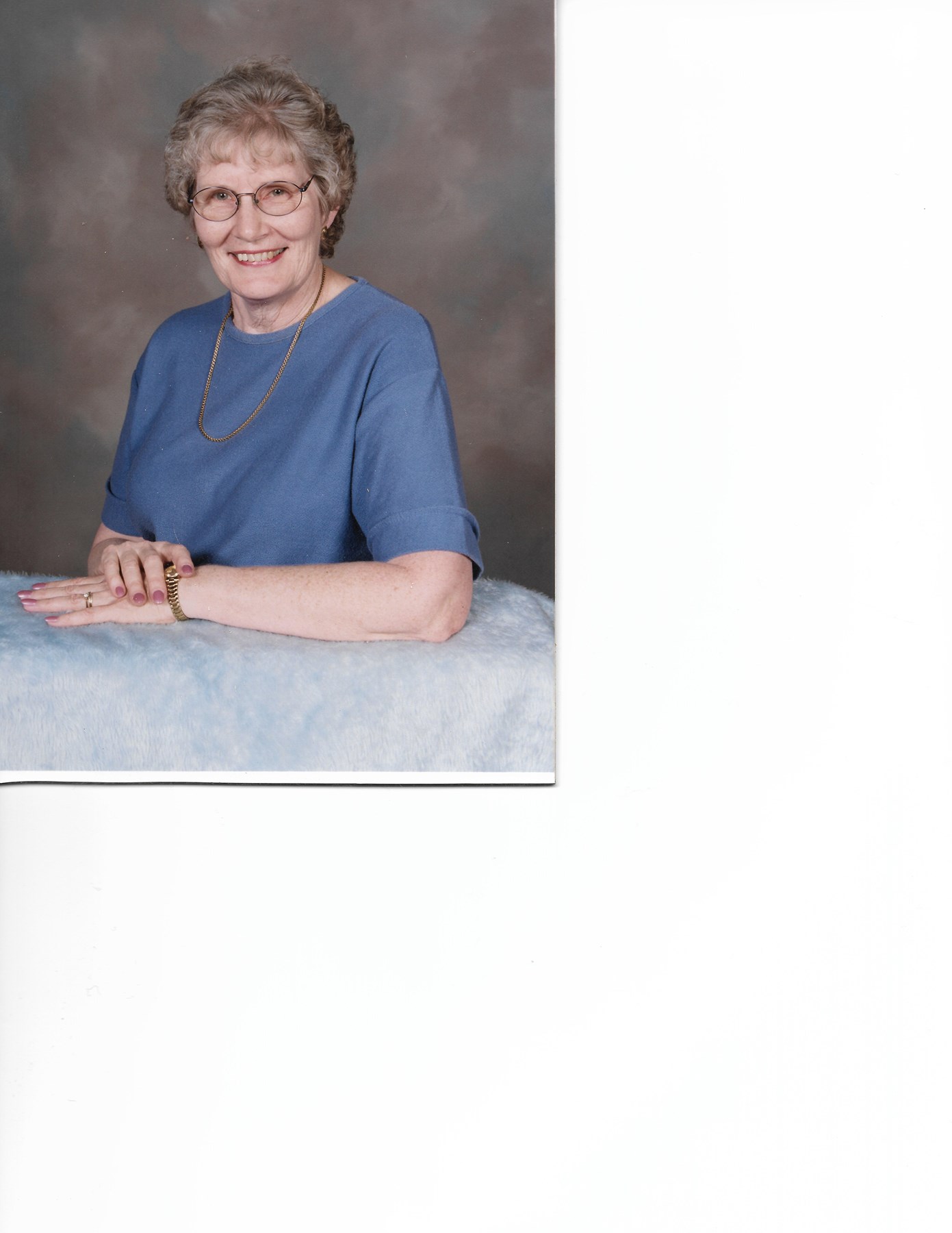 Obituary of Alice Carolyn Holcomb