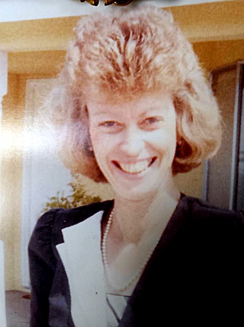 Obituario de Catherine Elaine Howard