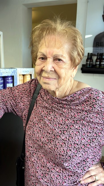 Obituary of Esther María Ostolaza González