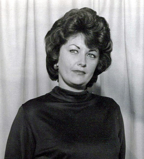 Obituary of Eleanor Dickey Pierce