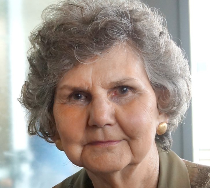 Obituary of Mary Hollon Ogden