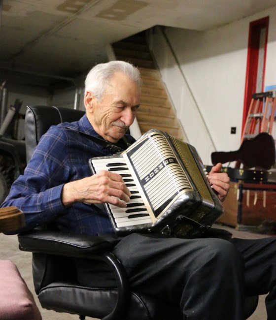 Obituario de Paul Hofer