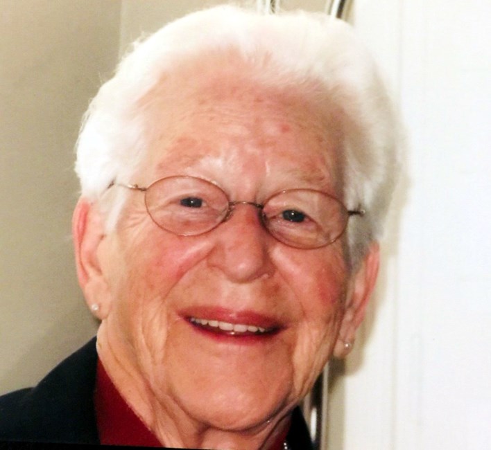 Obituary of Phyllis Eldeen Hamilton