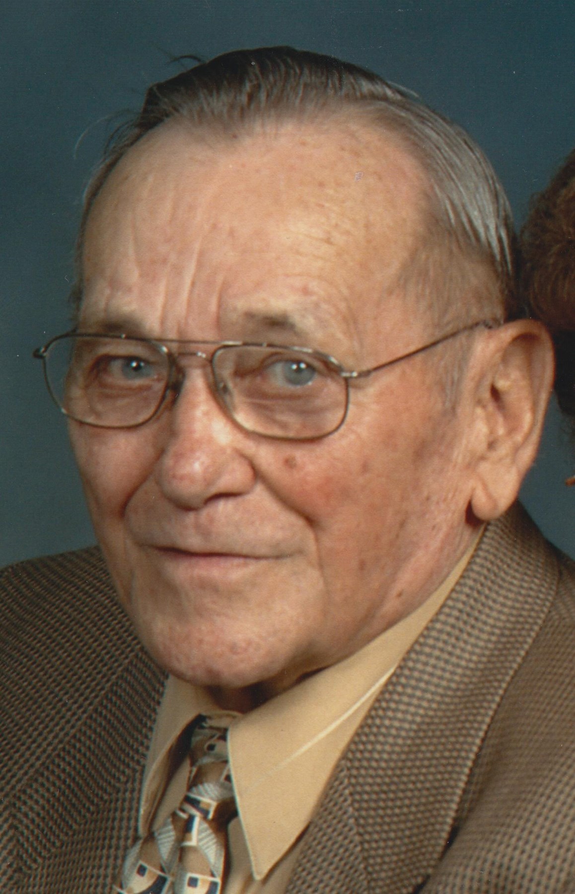 Obituary of Monroe Mertink