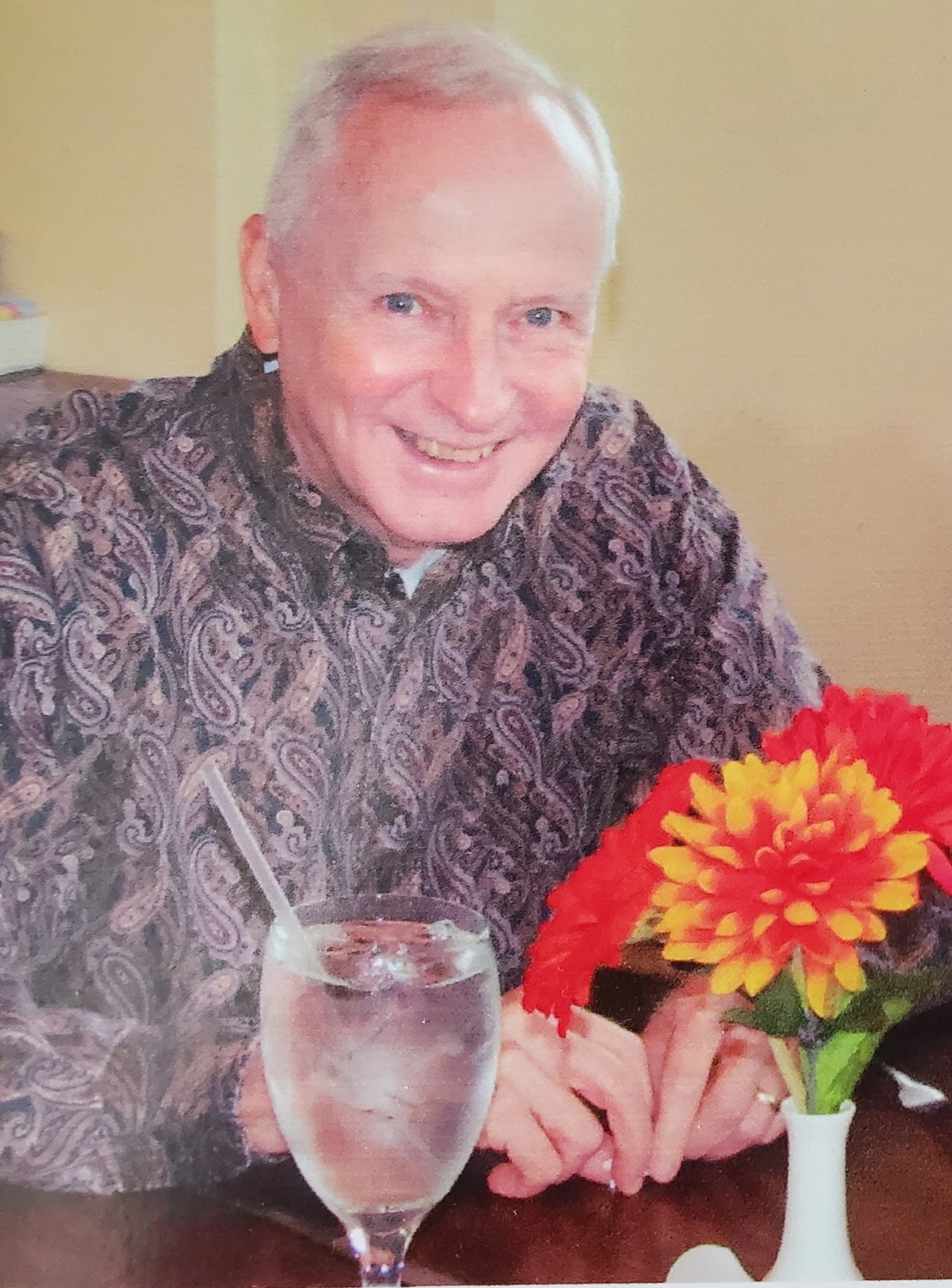 Obituary of Earle Frank Dhus
