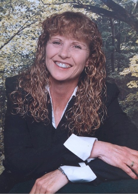 Obituary of Linda Barrow Rhoades