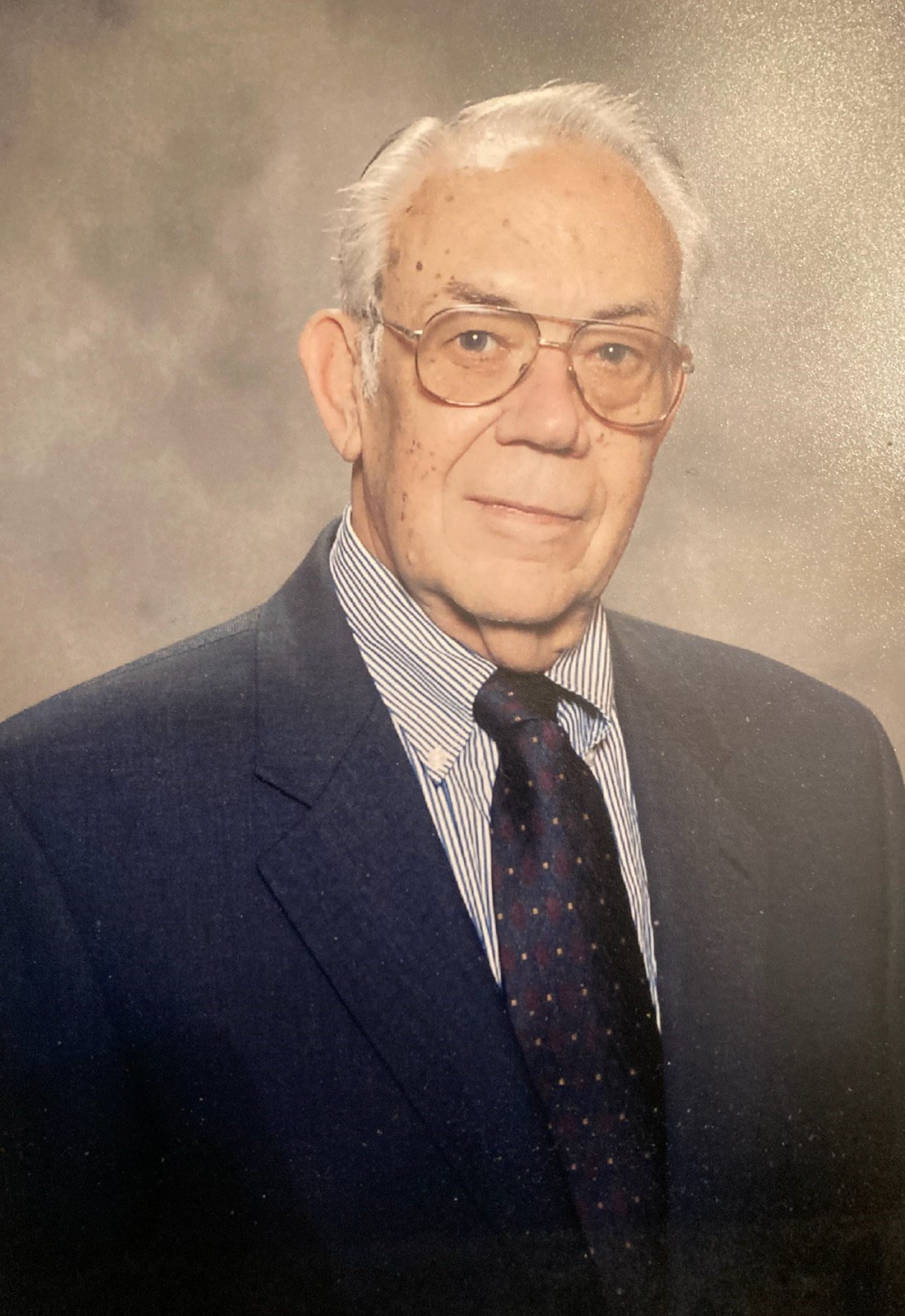 Obituary of Harold Frederick Stierhoff
