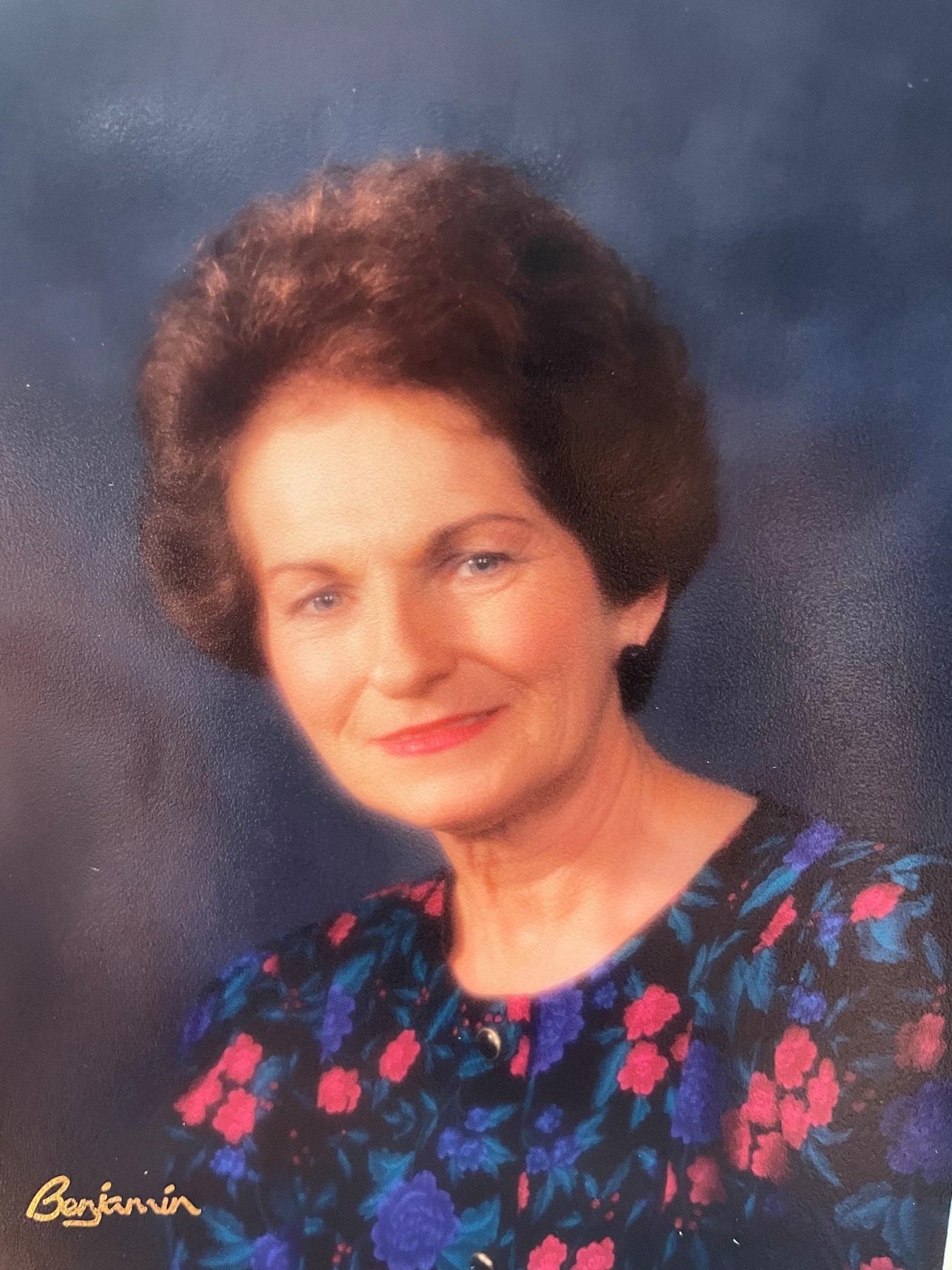 Obituary of Elisabeth Riess Nolan