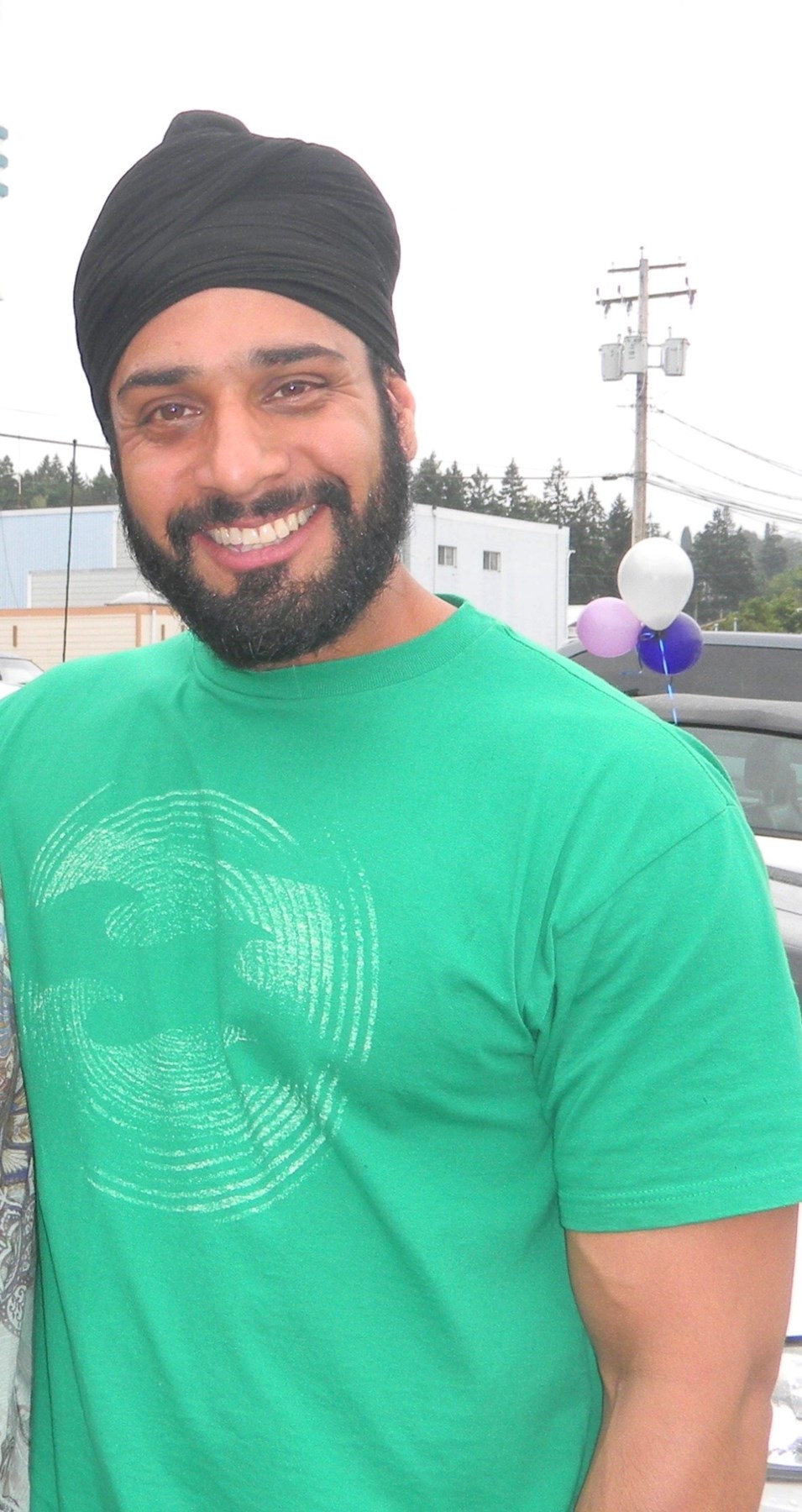 Obituario de Tarmeet Binng