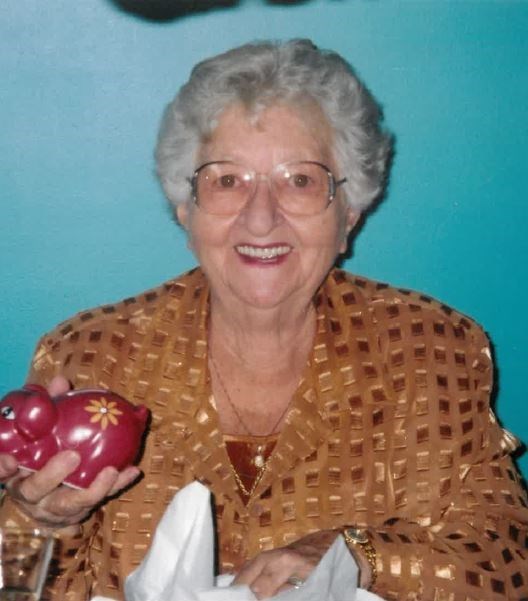 Obituary of Elaine Victoria Hinson
