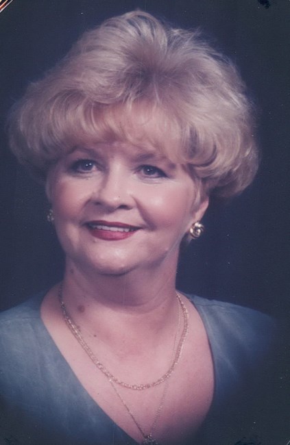 Obituario de Helen Carol Dobbins