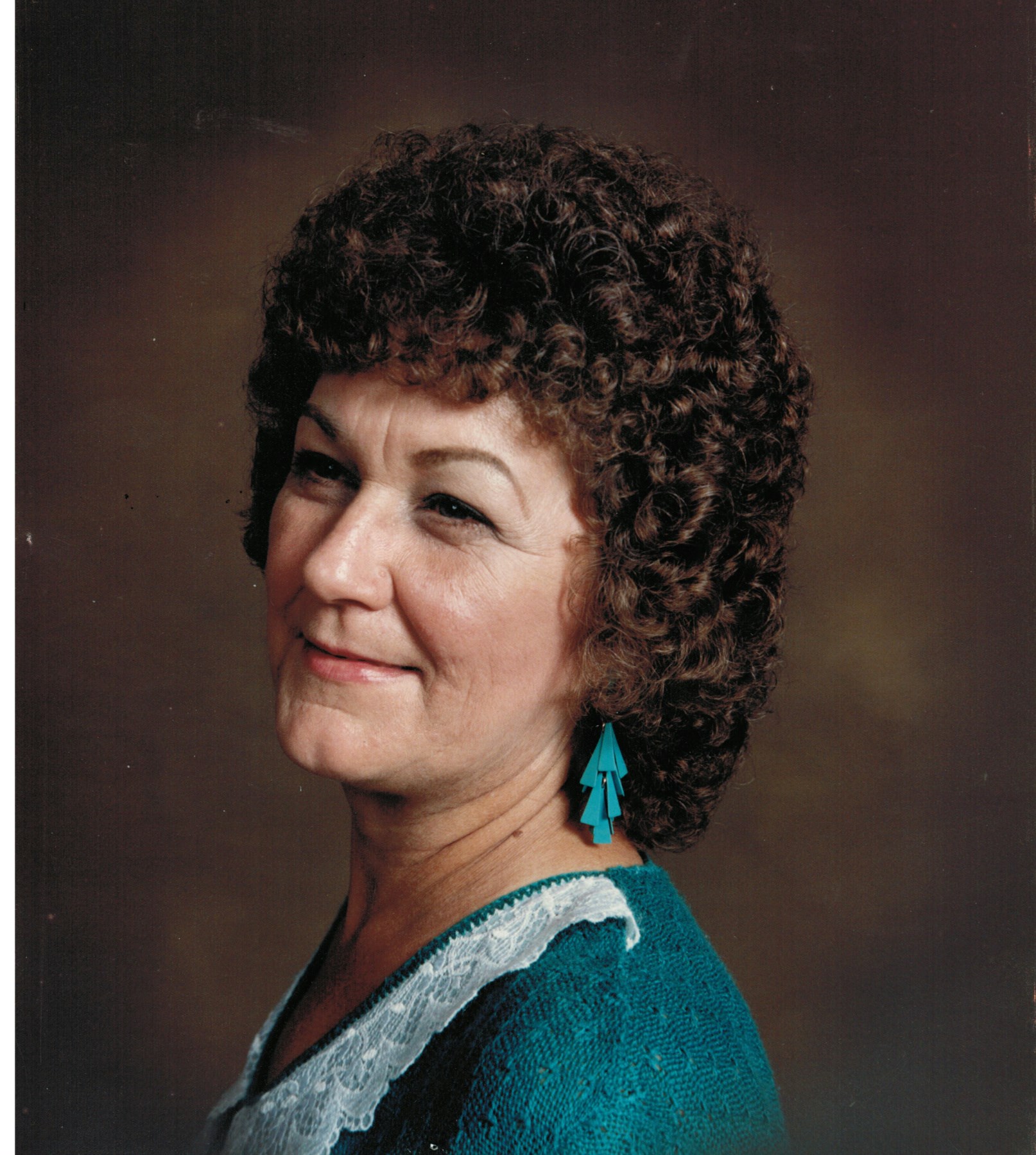 Obituary of Carolyn Cackie J. Wegner Benedict