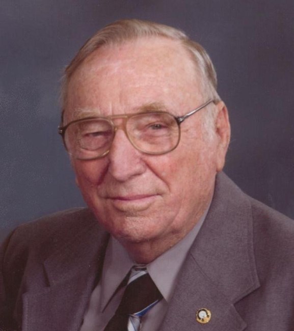 Obituary of Lester McCullough