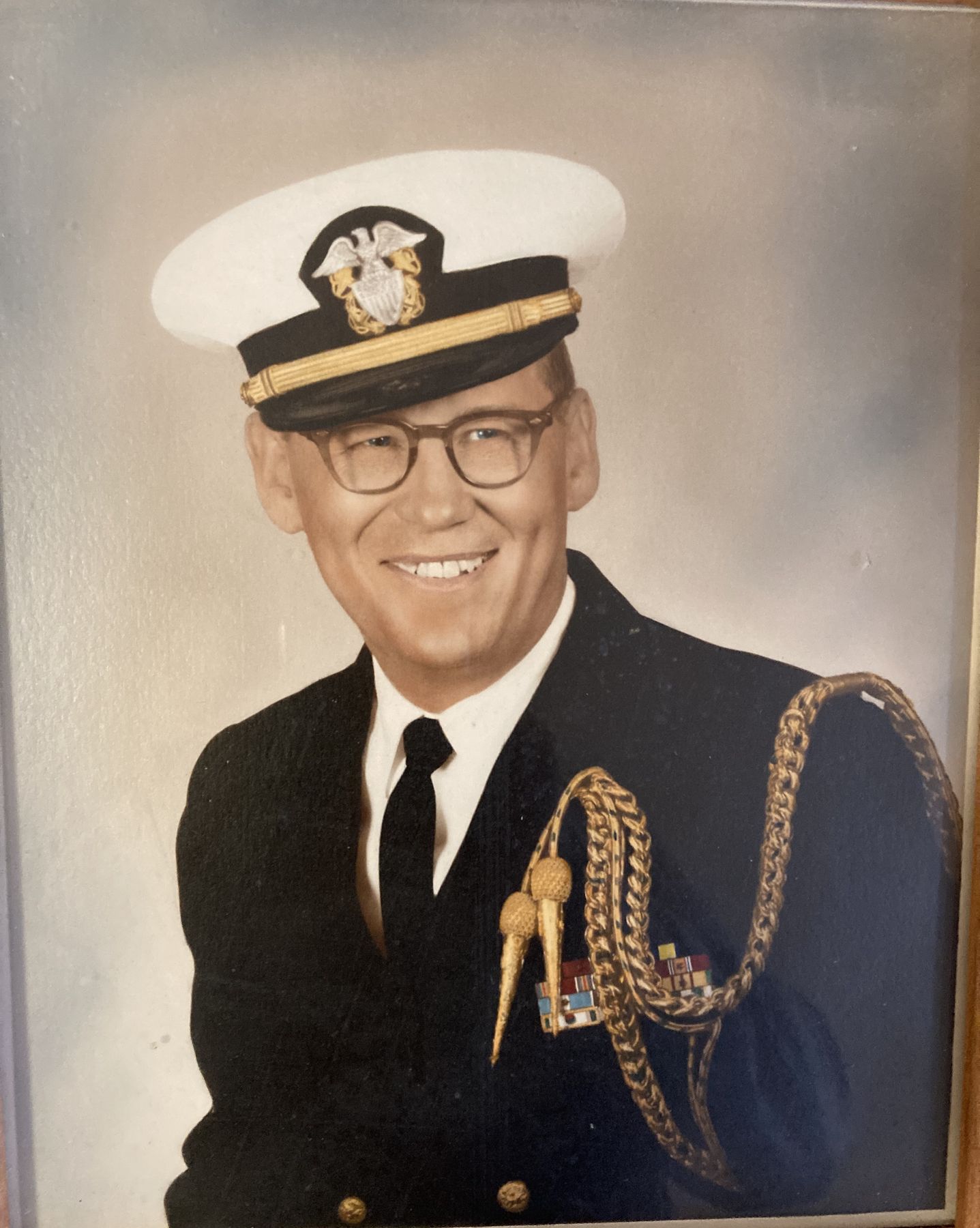 Avis de décès de LCDR Lyle Rochholz US Navy (Ret.)