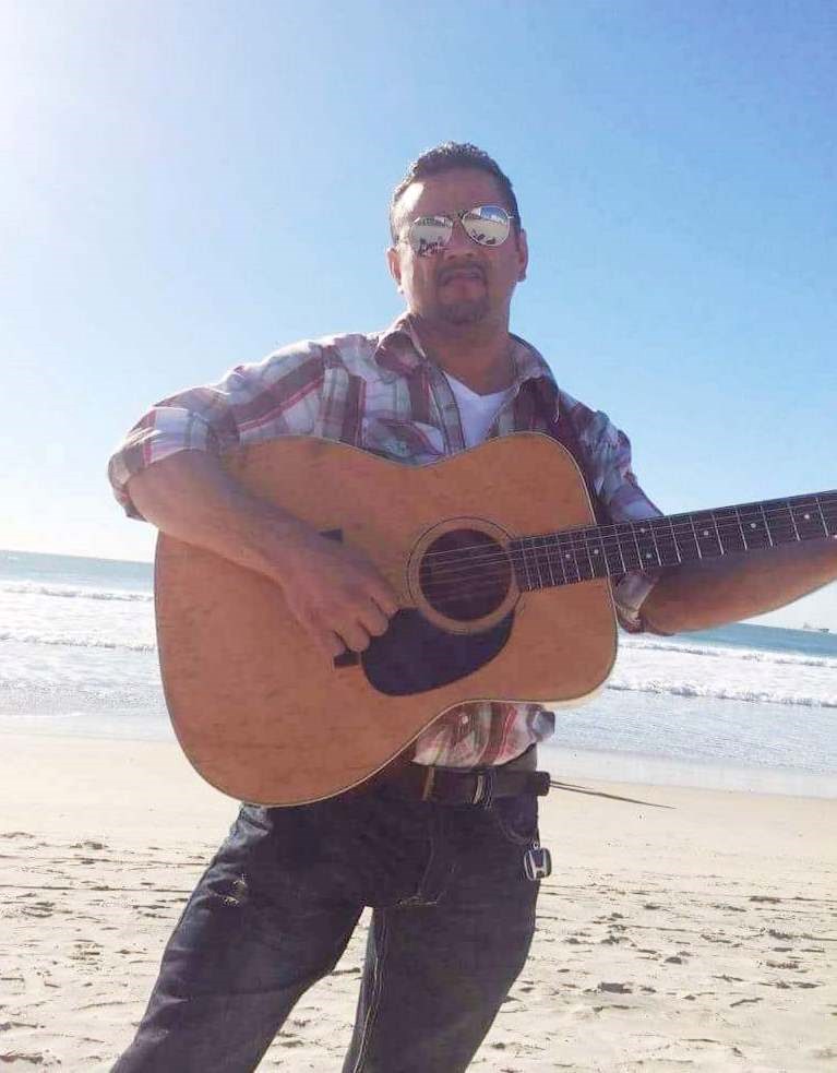 Obituario de Raul Palacios Flores