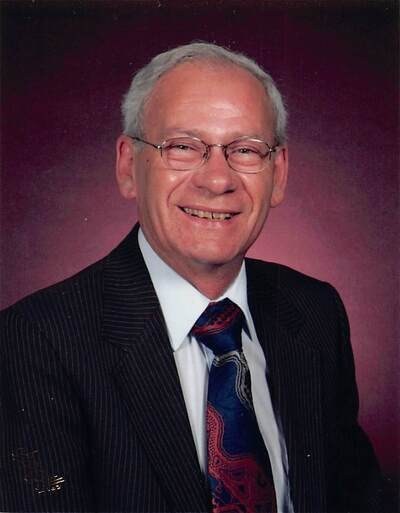 Obituary of Kenneth Dwight Crawford