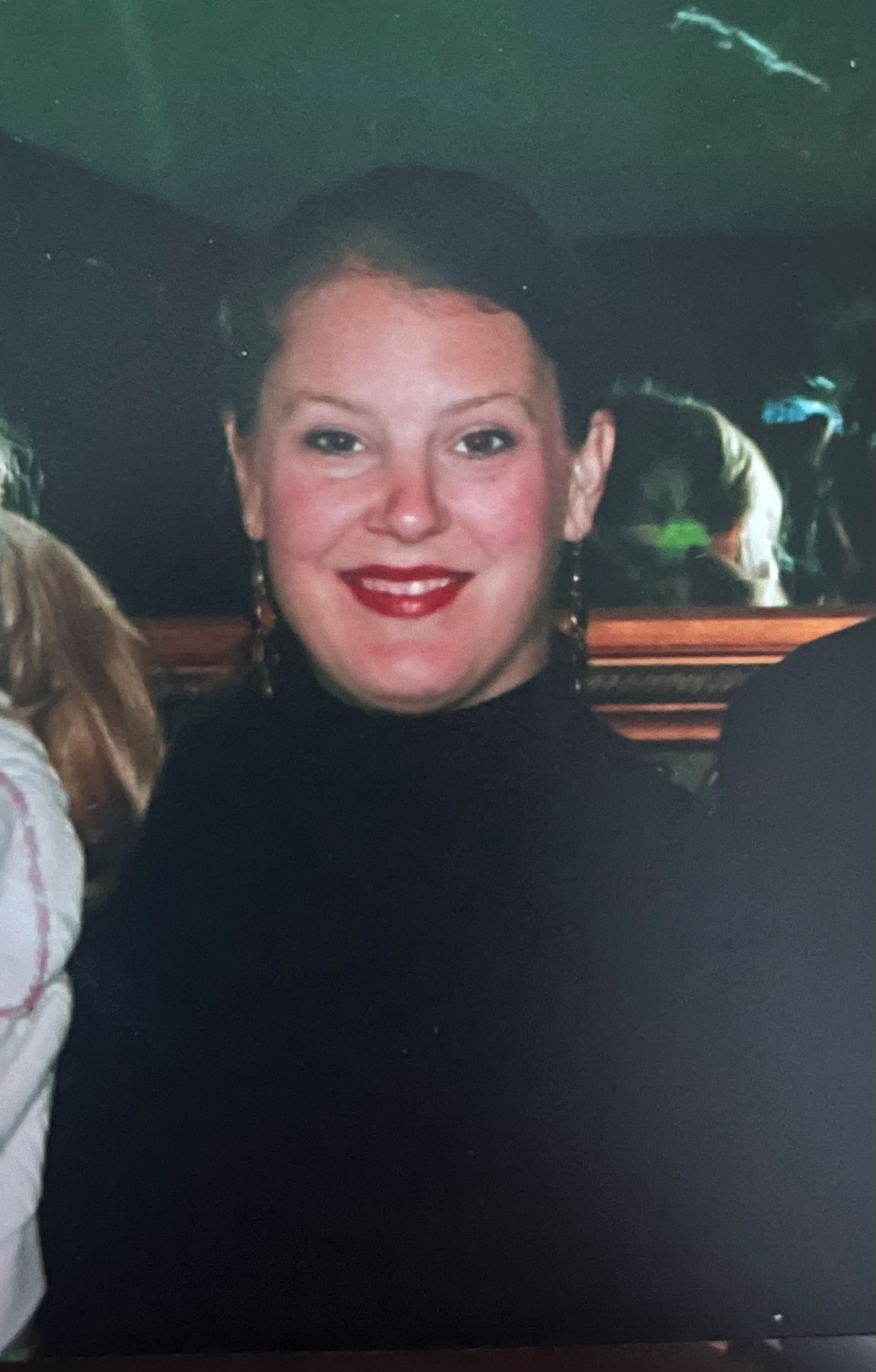 Obituary of Nicole "Nikki" Mills Hendrickson