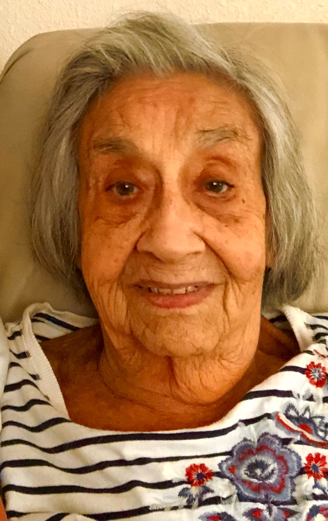 Avis de décès de Lydia R. Longoria