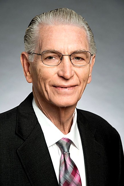 Obituary of Carrol E Aulbaugh