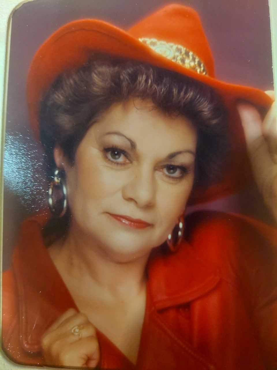 Obituary of Winifred Arlene Davis