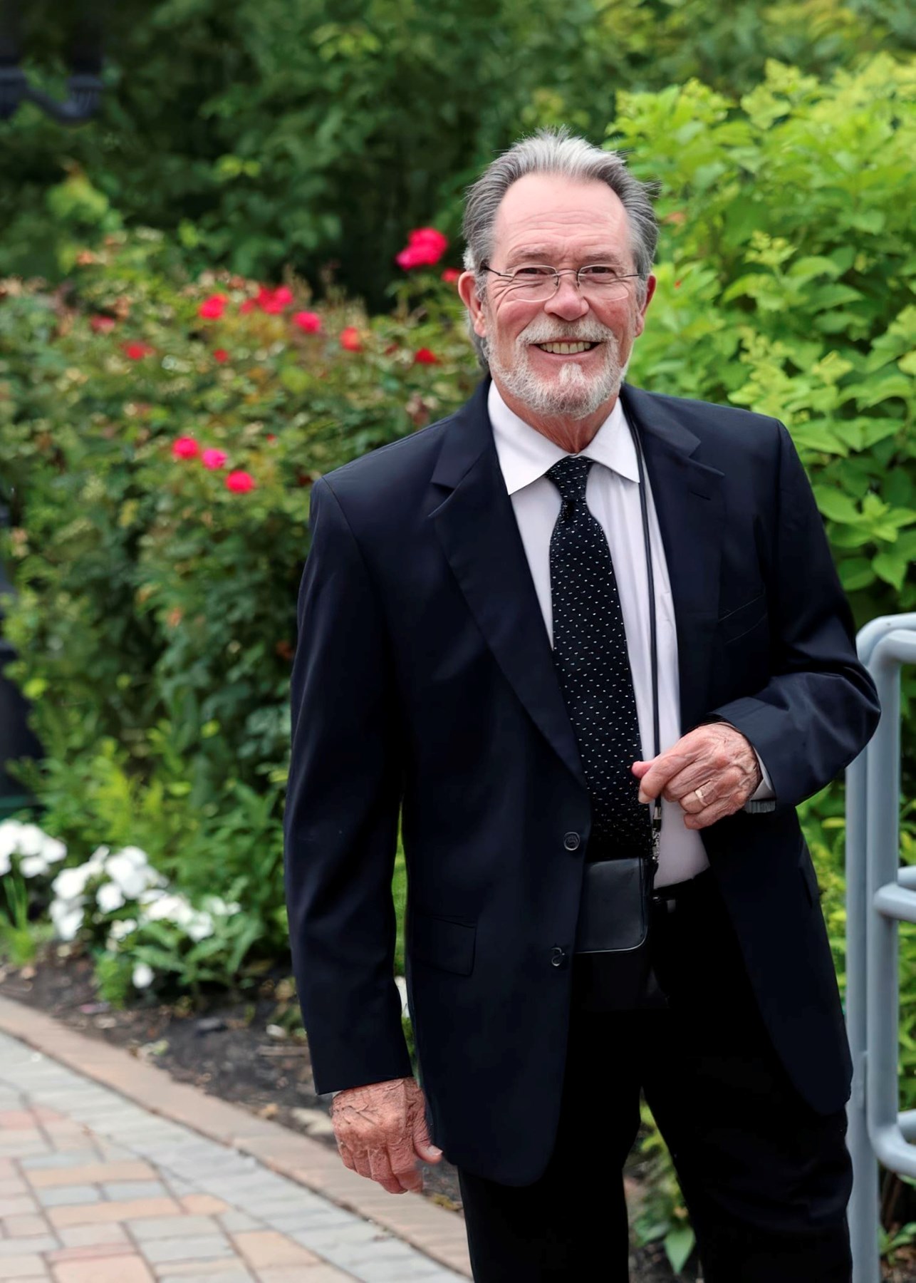 Obituary of David Webber Grandquest