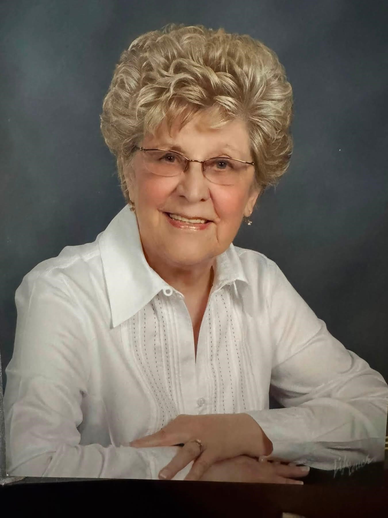 Obituary of Evelyn B. Brewer