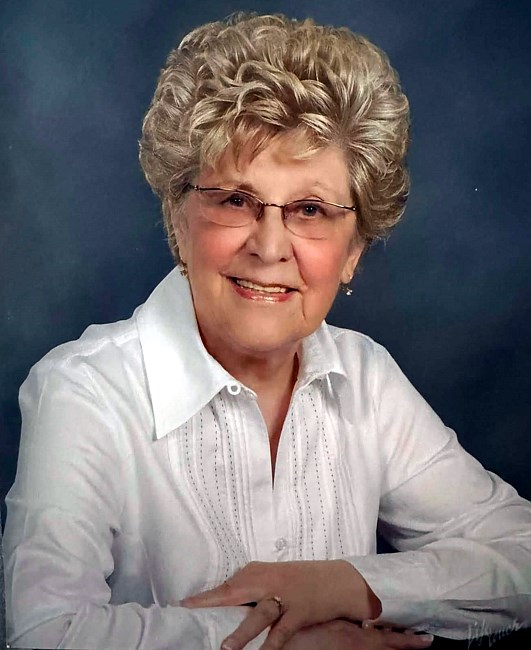 Obituary of Evelyn B. Brewer