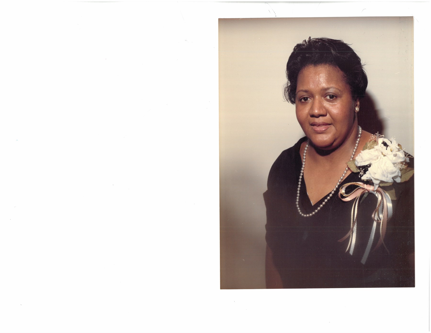 Obituary of Edna Louise McLean