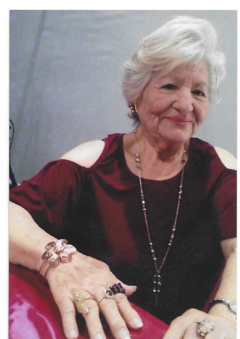 Obituary of Hilda Gloria Linares