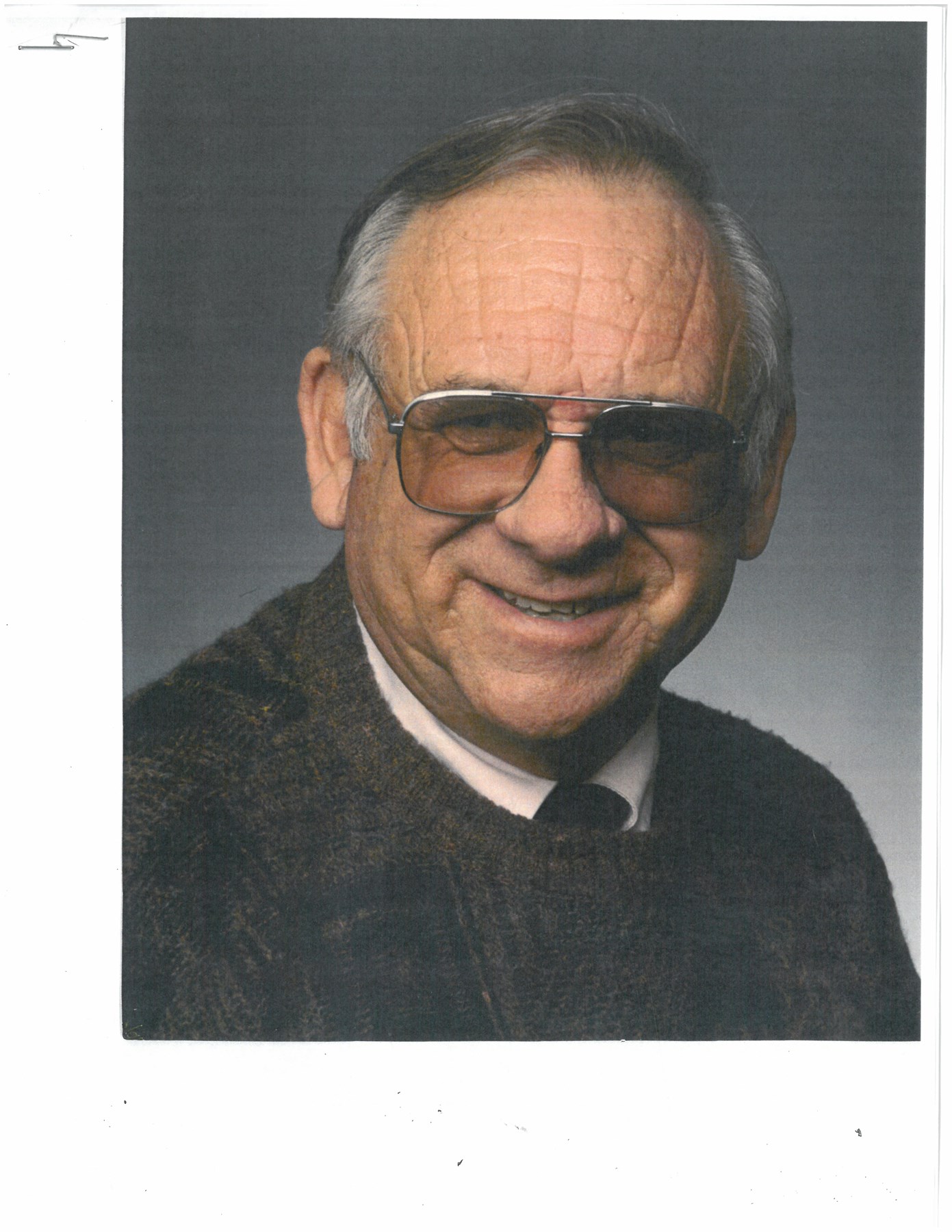 Obituary of Earl Edward Runte