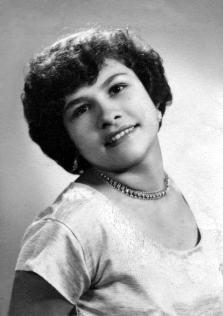 Obituario de Elisa G. Gonzalez