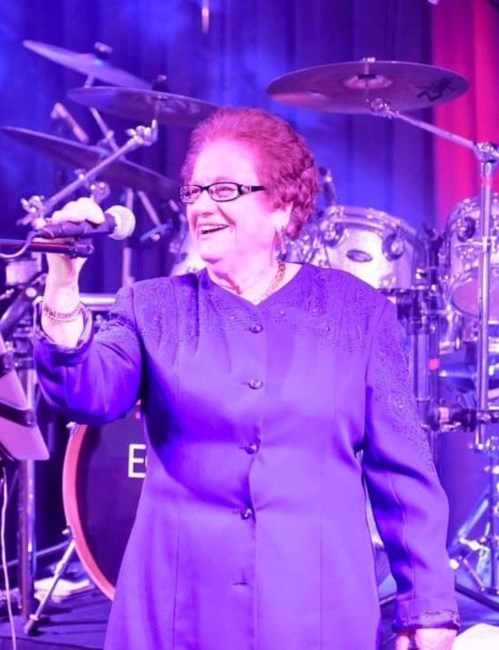 Obituary of Ioulia Athanasopoulos