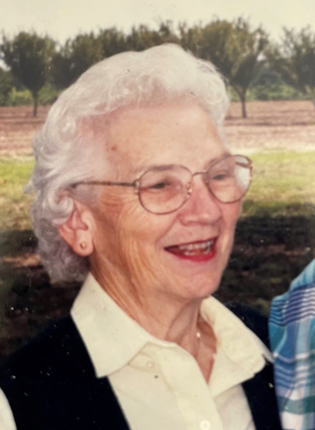 Pauley Jones Obituaries - b9fjji6