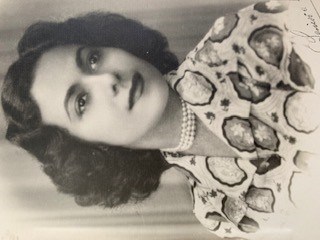 Obituary of Ana Maria Castillo Knowles