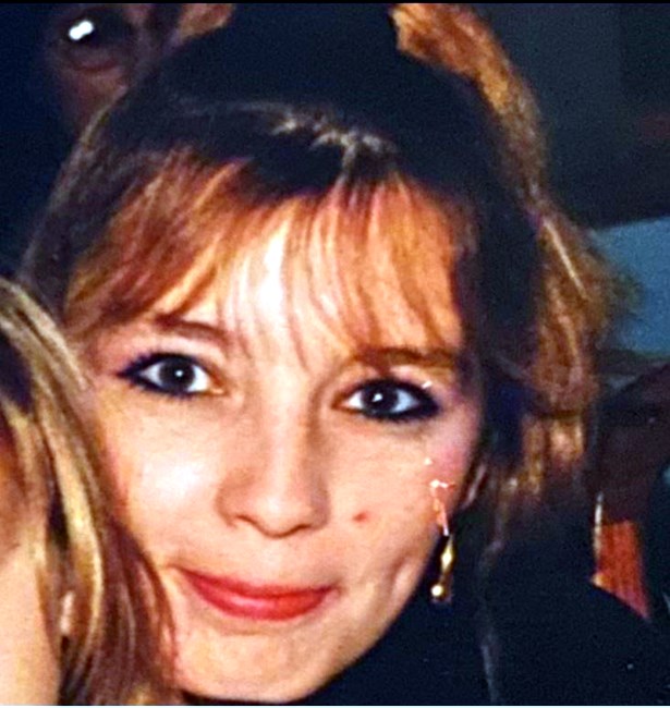 Obituary of Laurie Lynn Bladzinski