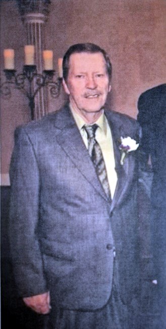 Obituary of Roy L Rowan