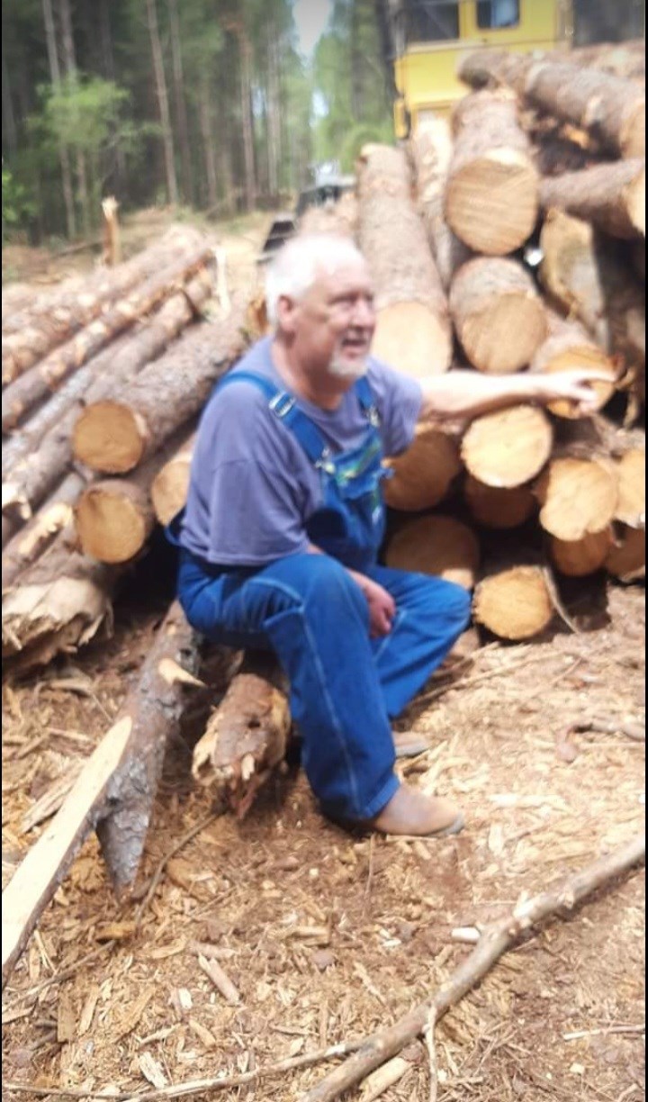 Obituary of Carles Lemeul Farr