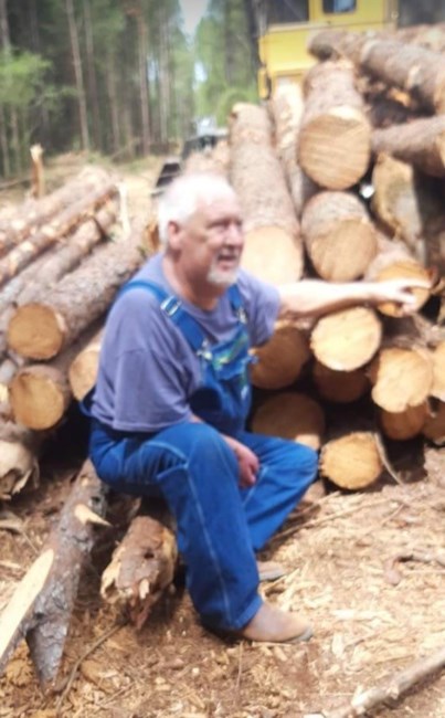 Obituary of Carles Lemeul Farr