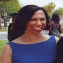 Obituary of Yvonne E. Reynolds