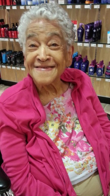 Obituario de Josephine Ruth Tucker