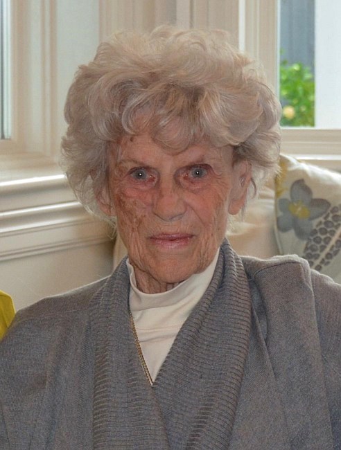 Obituary of Florita "Flo" Hecker
